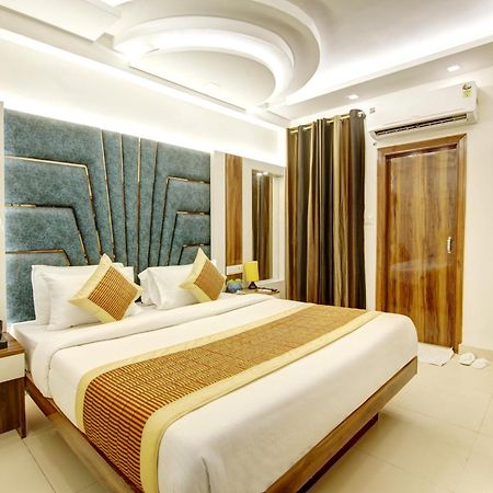 Hotel Star Villa - Front Of New Delhi Railway Station & 5 Minute From Connaught Place Exteriör bild