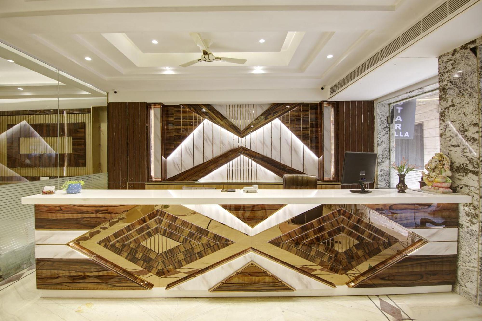 Hotel Star Villa - Front Of New Delhi Railway Station & 5 Minute From Connaught Place Exteriör bild