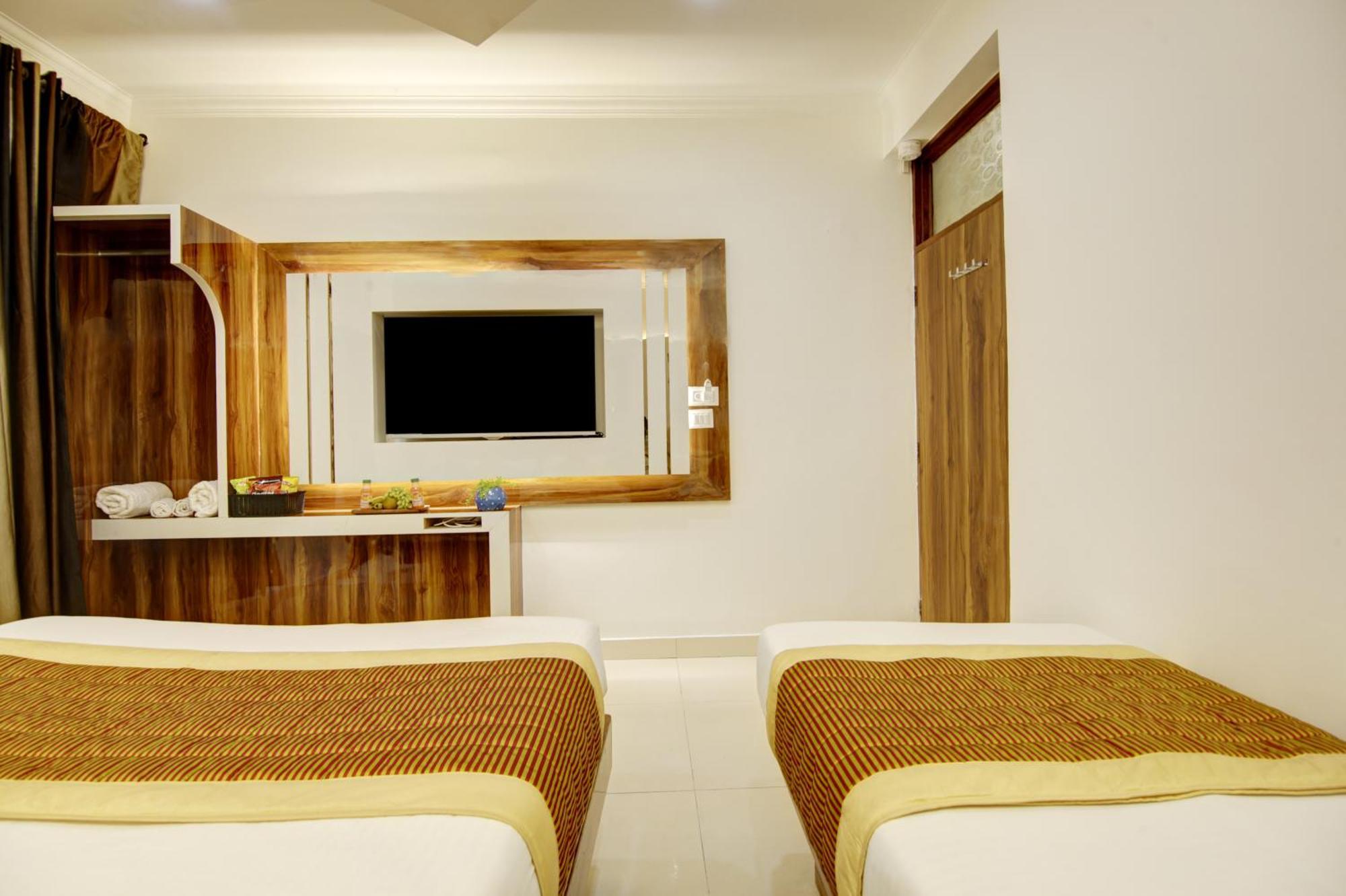 Hotel Star Villa - Front Of New Delhi Railway Station & 5 Minute From Connaught Place Exteriör bild
