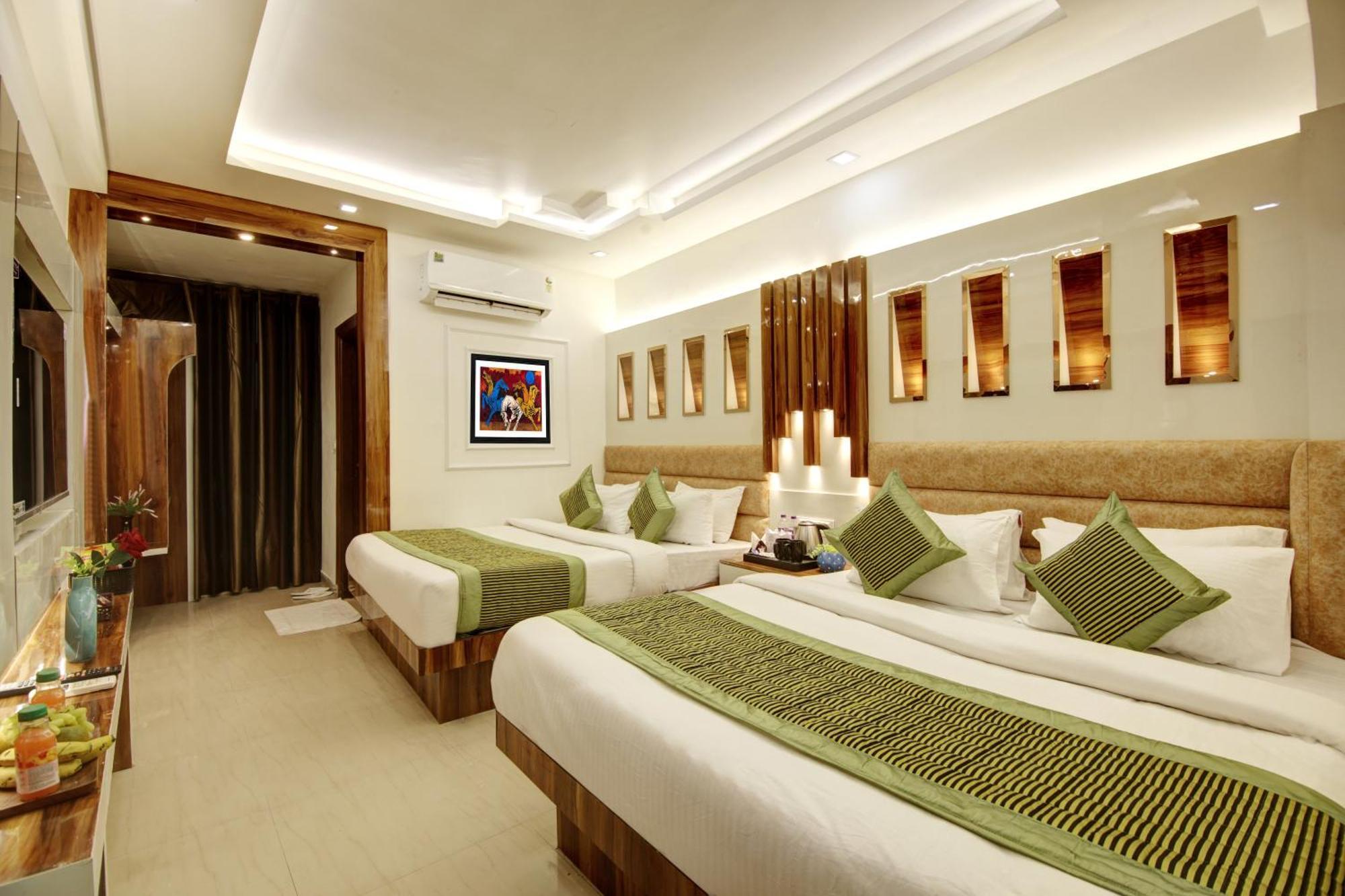 Hotel Star Villa - Front Of New Delhi Railway Station & 5 Minute From Connaught Place Exteriör bild
