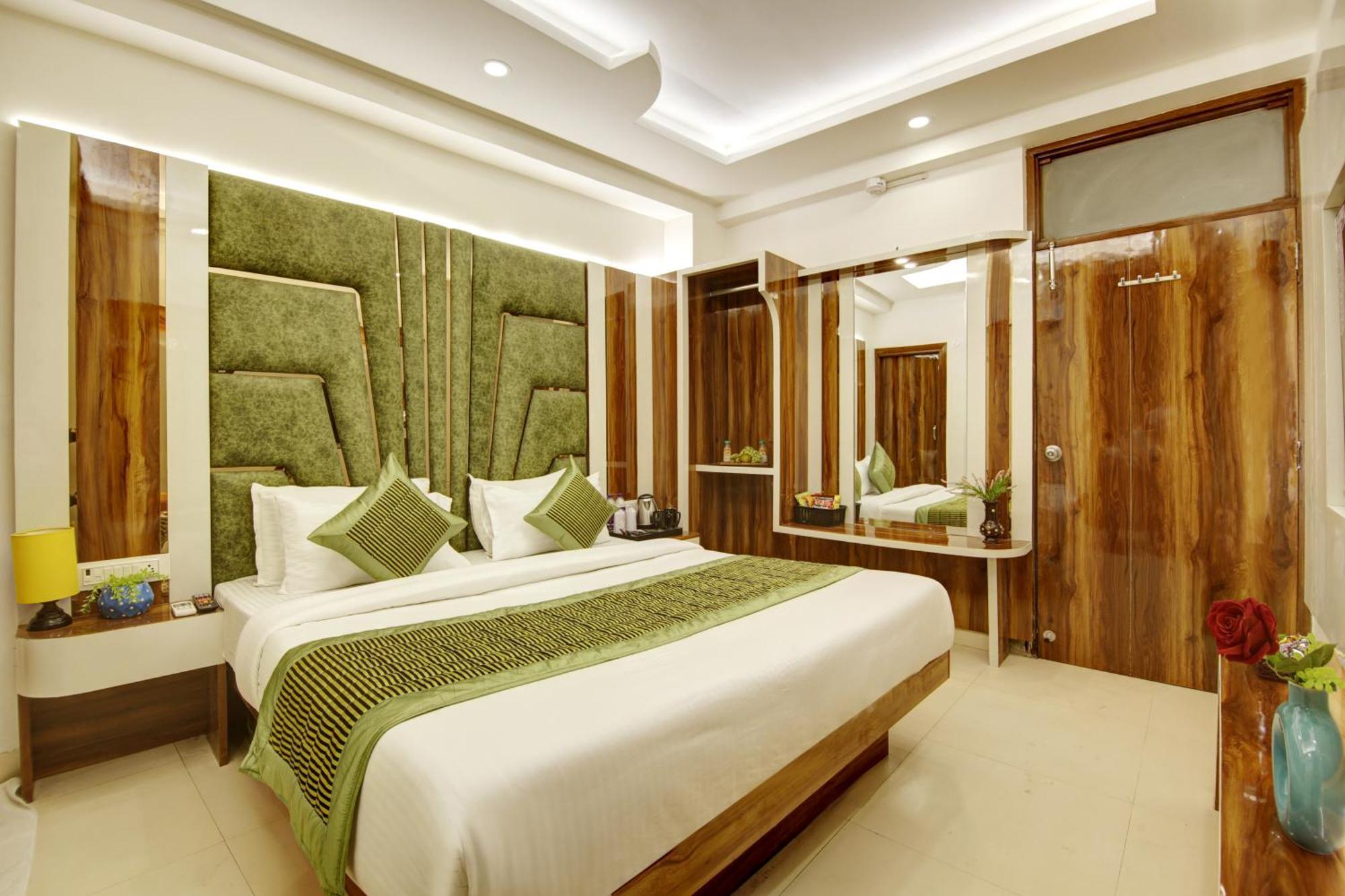 Hotel Star Villa - Front Of New Delhi Railway Station & 5 Minute From Connaught Place Exteriör bild