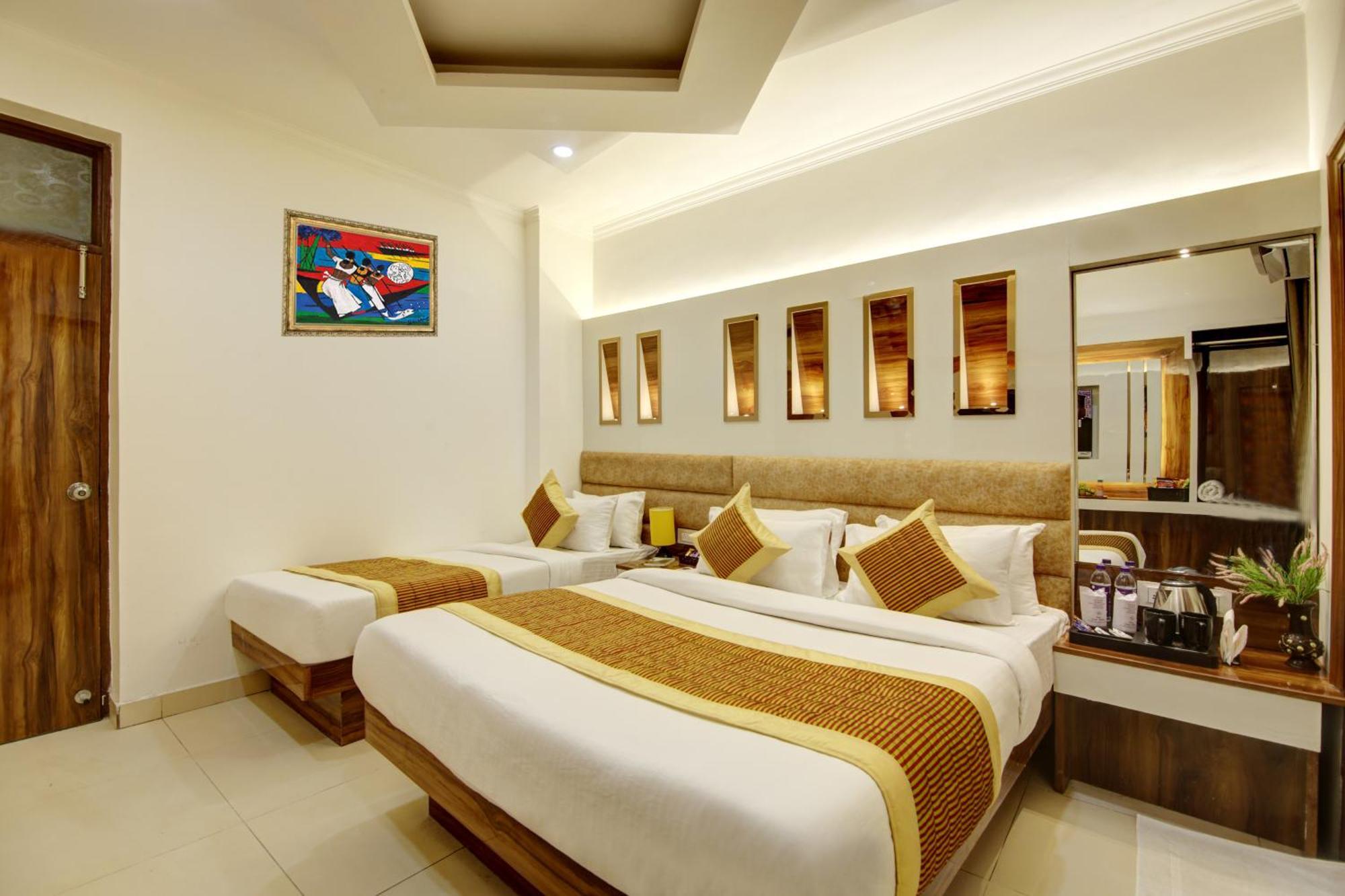 Hotel Star Villa - Front Of New Delhi Railway Station & 5 Minute From Connaught Place Exteriör bild